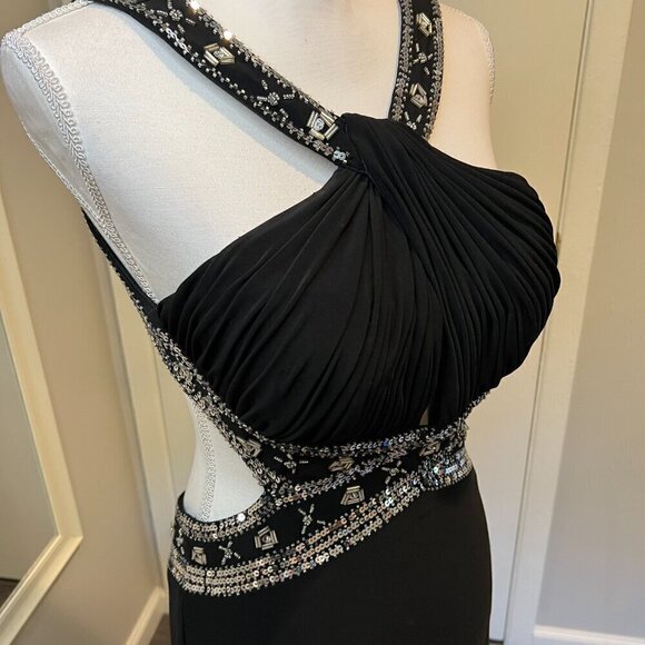 Betsy & Adam Black Sequined Front cross Cut Out Gown, Size 10 - Picture 4 of 16